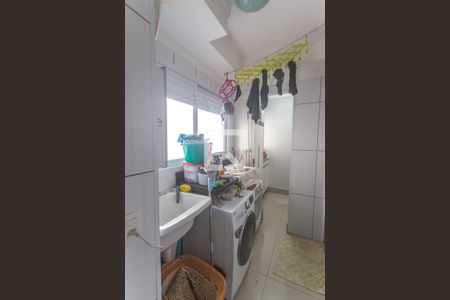 Apartamento à venda com 107m², 3 quartos e 2 vagas Apartamento à venda com 107m², 3 quartos e 2 vagasÁrea de serviço