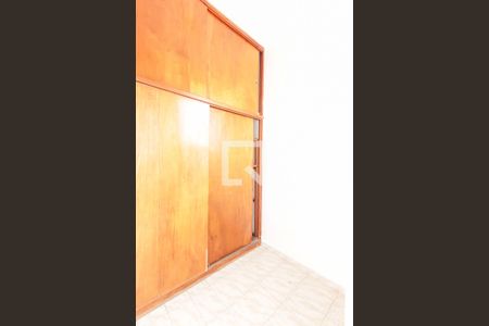 Apartamento à venda com 65m², 2 quartos e 1 vaga Apartamento à venda com 65m², 2 quartos e 1 vagaQuarto de Serviço