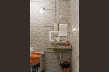 Casa à venda com 136m², 3 quartos e 4 vagas Casa à venda com 136m², 3 quartos e 4 vagasBanheiro da Suíte 1