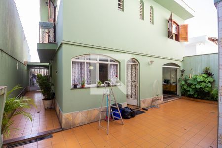 Casa à venda com 450m², 3 quartos e 10 vagas Casa à venda com 450m², 3 quartos e 10 vagasQuintal