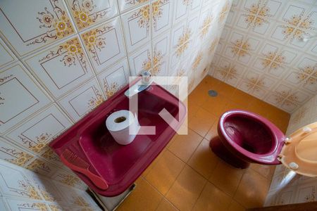 Casa à venda com 450m², 3 quartos e 10 vagas Casa à venda com 450m², 3 quartos e 10 vagasBanheiro de Serviço