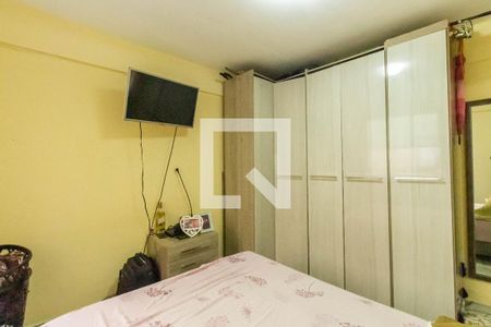 Quarto 1 de apartamento à venda com 2 quartos, 50m² em Jardim Redil, São Paulo