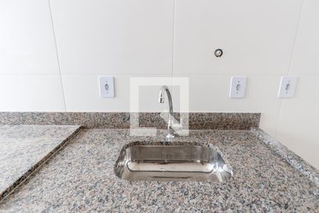 Sala e Cozinha de apartamento para alugar com 1 quarto, 25m² em Vila Constança, São Paulo