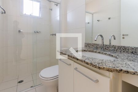 Apartamento à venda com 81m², 2 quartos e 1 vaga Apartamento à venda com 81m², 2 quartos e 1 vagaBanheiro da Suíte