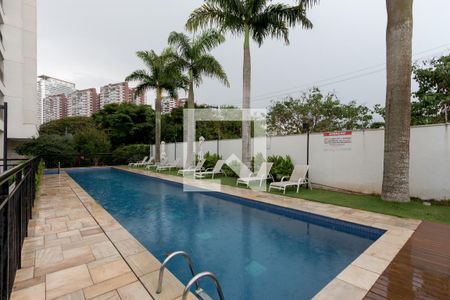Apartamento à venda com 81m², 2 quartos e 1 vaga Apartamento à venda com 81m², 2 quartos e 1 vagaPiscina