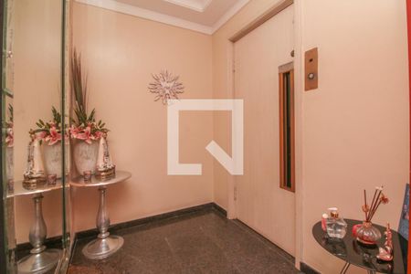 Apartamento à venda com 360m², 4 quartos e 4 vagas Apartamento à venda com 360m², 4 quartos e 4 vagasHall de Entrada