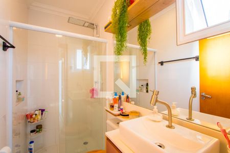 Apartamento à venda com 133m², 3 quartos e 2 vagasBanheiro do quarto 1