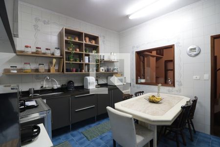 Casa à venda com 178m², 3 quartos e 3 vagasCozinha