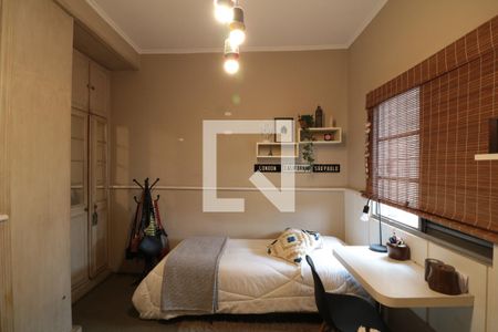 Casa à venda com 178m², 3 quartos e 3 vagasSuíte