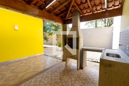 Casa à venda com 600m², 4 quartos e 6 vagas Casa à venda com 600m², 4 quartos e 6 vagasChurrasqueira