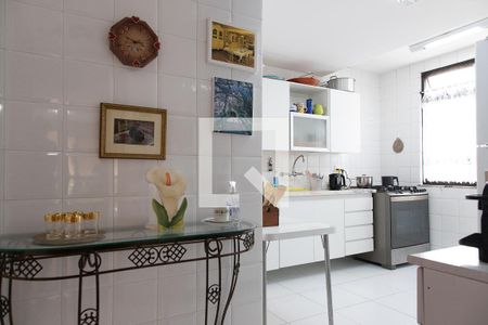 Apartamento para alugar com 98m², 2 quartos e 1 vagaCozinha 