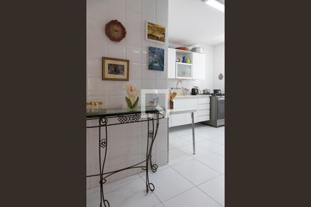 Apartamento para alugar com 98m², 2 quartos e 1 vagaCozinha 