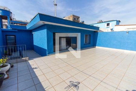 Casa à venda com 270m², 3 quartos e 3 vagas Casa à venda com 270m², 3 quartos e 3 vagasVaranda