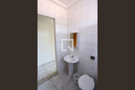 Casa à venda com 190m², 3 quartos e 4 vagasBanheiro da Suíte 1