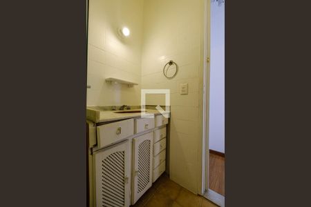 Apartamento à venda com 120m², 3 quartos e 1 vaga Apartamento à venda com 120m², 3 quartos e 1 vagaBanheiro Social