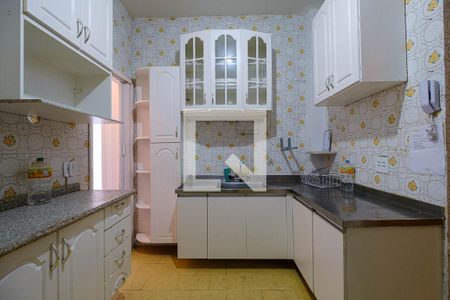 Apartamento à venda com 120m², 3 quartos e 1 vaga Apartamento à venda com 120m², 3 quartos e 1 vagaCozinha