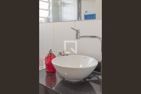 Apartamento à venda com 109m², 2 quartos e 1 vaga Apartamento à venda com 109m², 2 quartos e 1 vagaBanheiro