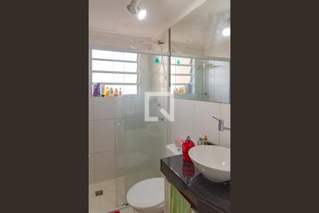 Apartamento à venda com 109m², 2 quartos e 1 vaga Apartamento à venda com 109m², 2 quartos e 1 vagaBanheiro