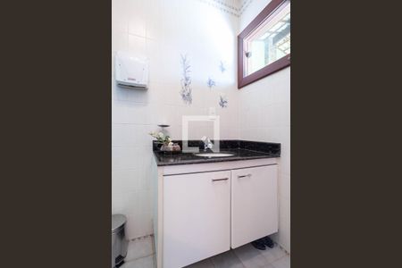 Casa à venda com 250m², 4 quartos e 4 vagasBanheiro e sauna