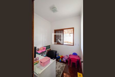 Casa à venda com 250m², 4 quartos e 4 vagasQuarto