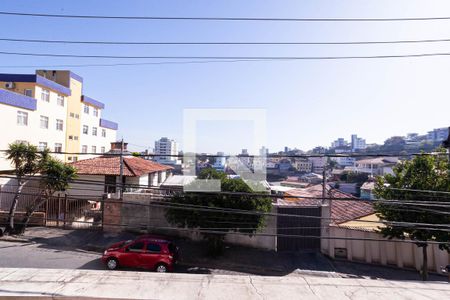 Casa à venda com 250m², 4 quartos e 4 vagasVista da suíte 1