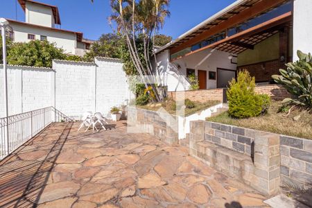 Casa à venda com 250m², 4 quartos e 4 vagasQuintal