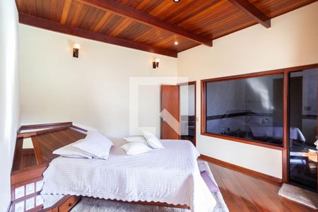 Casa à venda com 250m², 4 quartos e 4 vagasSuíte 3