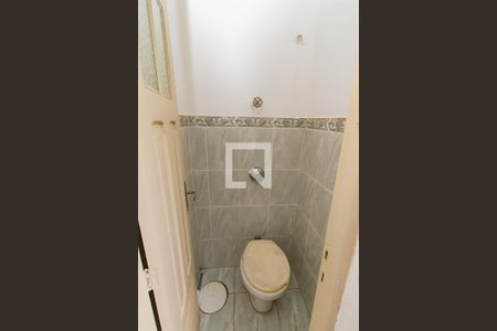 Apartamento à venda com 80m², 2 quartos e 1 vaga Apartamento à venda com 80m², 2 quartos e 1 vagaBanheiro de Serviço