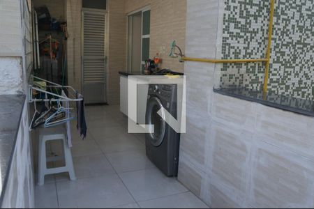 Apartamento à venda com 240m², 3 quartos e 1 vagaÁrea de Serviço