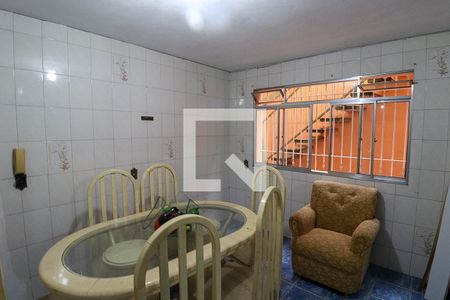 Casa à venda com 400m², 5 quartos e 3 vagas Casa à venda com 400m², 5 quartos e 3 vagasCasa  2- Sala