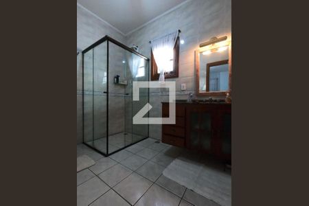 Casa à venda com 280m², 3 quartos e 5 vagasBanheiro da Suíte 3