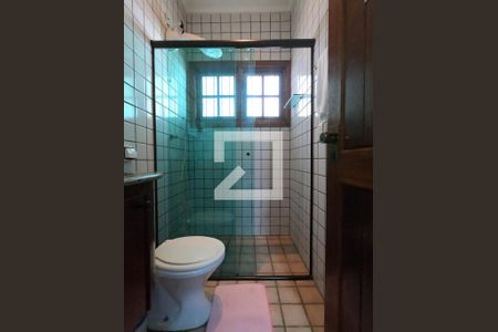 Casa à venda com 280m², 3 quartos e 5 vagasBanheiro da Suíte 1