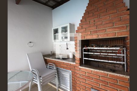 Casa à venda com 280m², 3 quartos e 5 vagasChurrasqueira