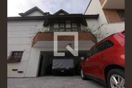 Casa à venda com 280m², 3 quartos e 5 vagasFachada