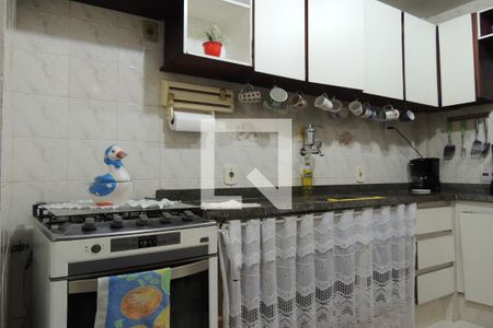 Casa de condomínio à venda com 64m², 2 quartos e 1 vagaCozinha - Armários