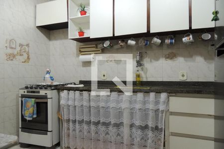Casa de condomínio à venda com 64m², 2 quartos e 1 vagaCozinha - Armários