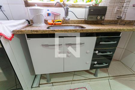 Apartamento à venda com 99m², 4 quartos e 2 vagas Apartamento à venda com 99m², 4 quartos e 2 vagasArmário da Cozinha