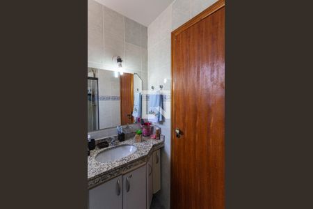 Apartamento à venda com 99m², 4 quartos e 2 vagas Apartamento à venda com 99m², 4 quartos e 2 vagasBanheiro da Suíte