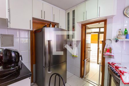 Apartamento à venda com 99m², 4 quartos e 2 vagas Apartamento à venda com 99m², 4 quartos e 2 vagasCozinha