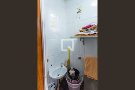 Apartamento à venda com 99m², 4 quartos e 2 vagas Apartamento à venda com 99m², 4 quartos e 2 vagasBanheiro de Serviço