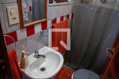 Casa à venda com 270m², 4 quartos e 1 vaga Casa à venda com 270m², 4 quartos e 1 vagabanheiro externo