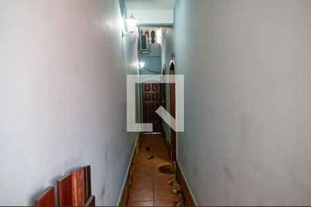 Casa à venda com 270m², 4 quartos e 1 vaga Casa à venda com 270m², 4 quartos e 1 vagacorredor externo