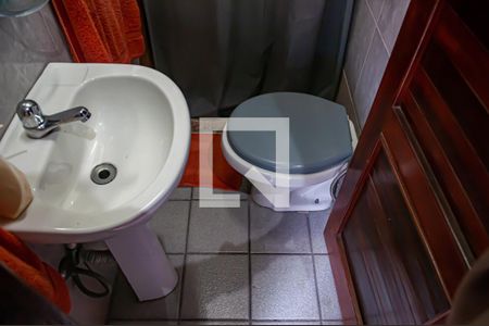 Casa à venda com 270m², 4 quartos e 1 vaga Casa à venda com 270m², 4 quartos e 1 vagabanheiro externo