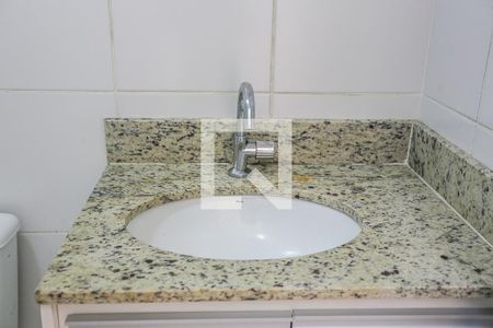 Apartamento à venda com 60m², 2 quartos e 1 vaga Apartamento à venda com 60m², 2 quartos e 1 vagaBanheiro