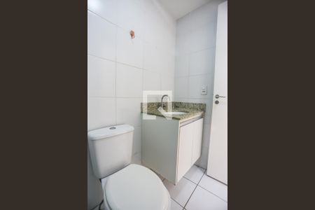 Apartamento à venda com 60m², 2 quartos e 1 vaga Apartamento à venda com 60m², 2 quartos e 1 vagaBanheiro