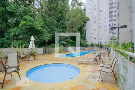 Apartamento à venda com 60m², 2 quartos e 1 vaga Apartamento à venda com 60m², 2 quartos e 1 vagaArea Comum Piscina