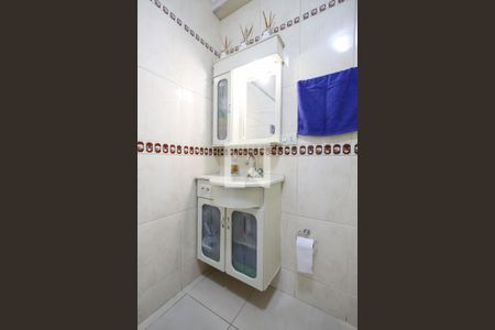 Apartamento à venda com 75m², 2 quartos e sem vaga Apartamento à venda com 75m², 2 quartos e sem vagaBanheiro