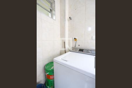 Apartamento à venda com 75m², 2 quartos e sem vaga Apartamento à venda com 75m², 2 quartos e sem vagaLavanderia