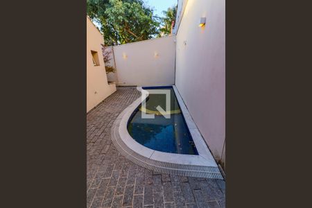 Casa à venda com 490m², 4 quartos e 4 vagas Casa à venda com 490m², 4 quartos e 4 vagasArea Gourmet Piscina