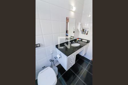 Casa à venda com 490m², 4 quartos e 4 vagas Casa à venda com 490m², 4 quartos e 4 vagasSuite 1